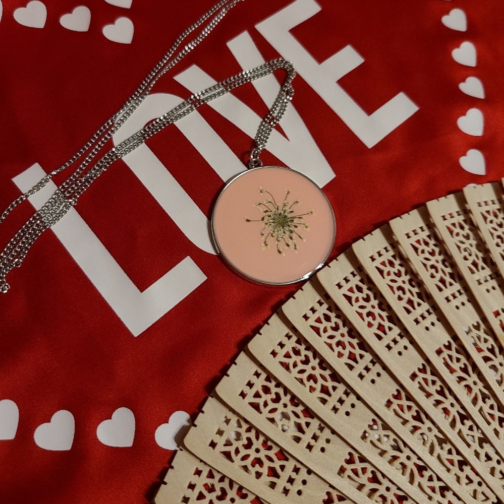 Super Kool Necklace